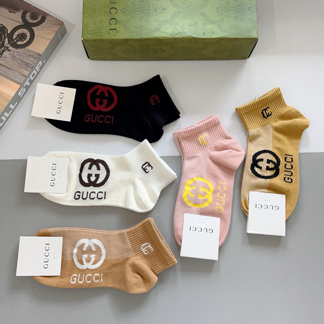 配包装（一盒5双） Gucci 古奇 ins超火爆小单品袜子，纯棉面料，潮人必备 ，Gucci 爆款，经