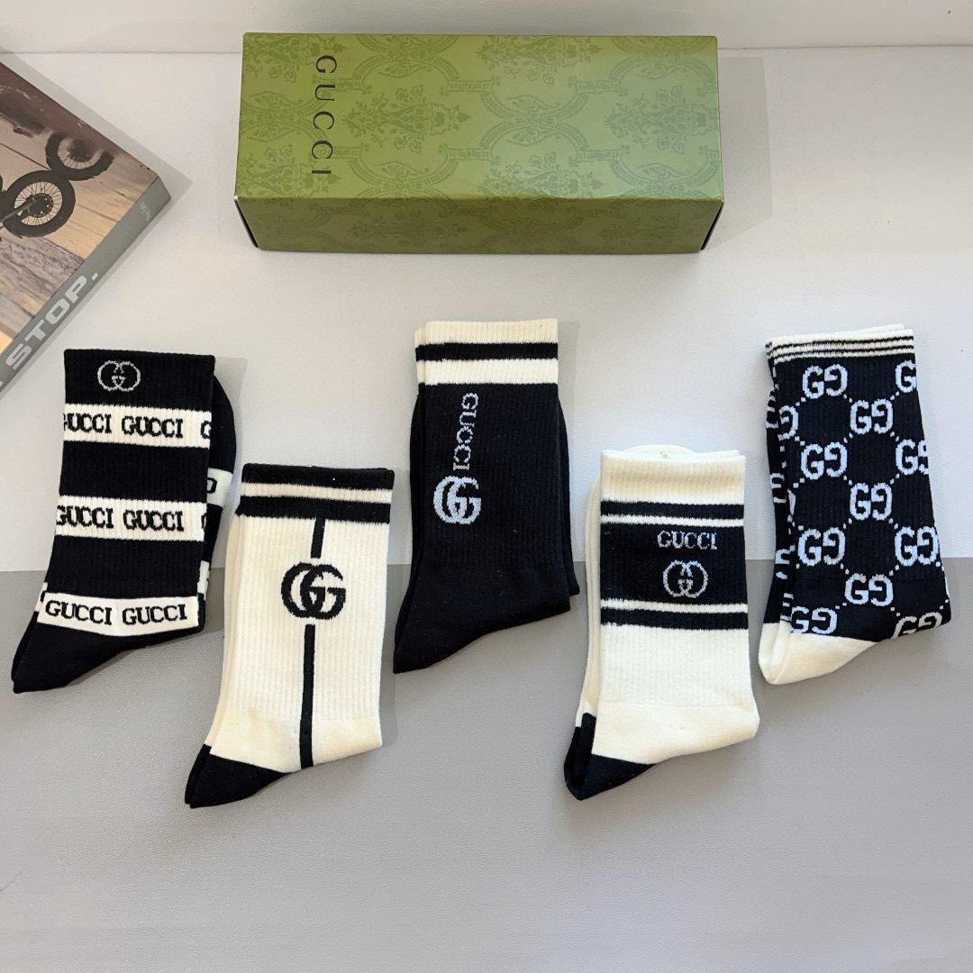配包装（一盒5双）
 Gucci 古奇 ins超火爆长筒袜，纯棉面料，潮人必备 ，经典双G字母，个性时尚