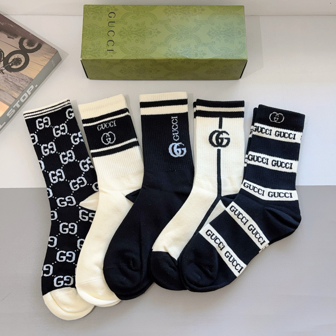 配包装（一盒5双）
 Gucci 古奇 ins超火爆长筒袜，纯棉面料，潮人必备 ，经典双G字母，个性时尚