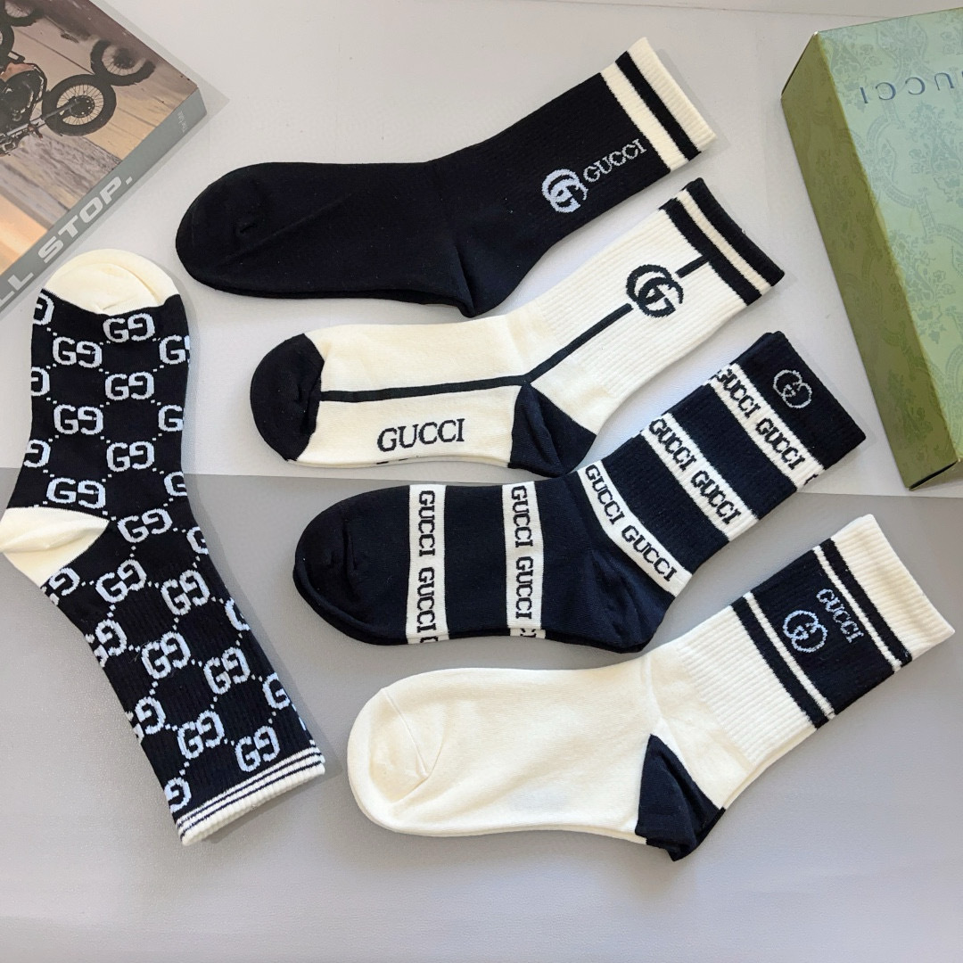 配包装（一盒5双）
 Gucci 古奇 ins超火爆长筒袜，纯棉面料，潮人必备 ，经典双G字母，个性时尚