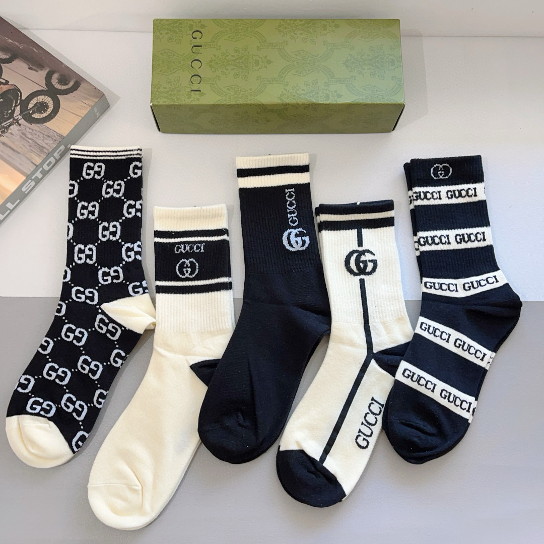 配包装（一盒5双）
 Gucci 古奇 ins超火爆长筒袜，纯棉面料，潮人必备 ，经典双G字母，个性时尚