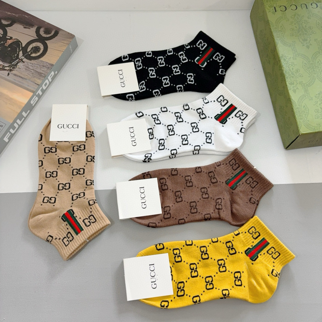 配包装（一盒5双）
GUCCI 古奇 新款短筒袜子！纯棉面料，经典图案，专柜同步船袜，💛大牌出街，潮人必