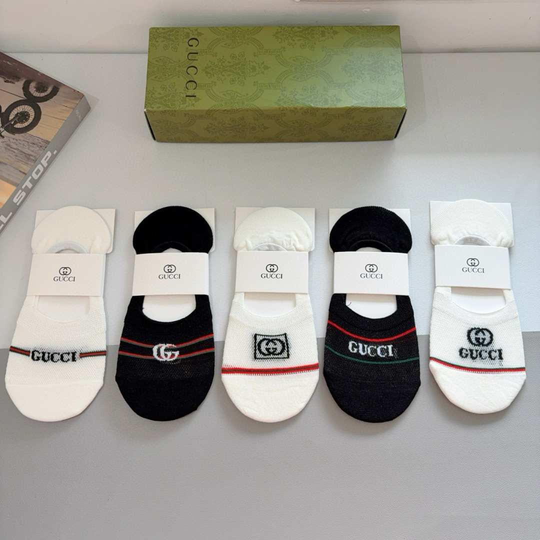 配包装（一盒5双）
 Gucci 古奇 ins超火爆短款船袜，竹棉面料，潮人必备 ，经典G家袜子 个性时