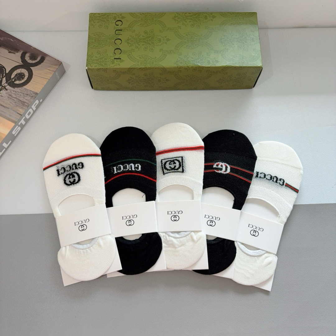 配包装（一盒5双）
 Gucci 古奇 ins超火爆短款船袜，竹棉面料，潮人必备 ，经典G家袜子 个性时