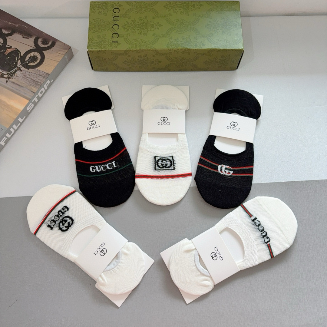 配包装（一盒5双）
 Gucci 古奇 ins超火爆短款船袜，竹棉面料，潮人必备 ，经典G家袜子 个性时
