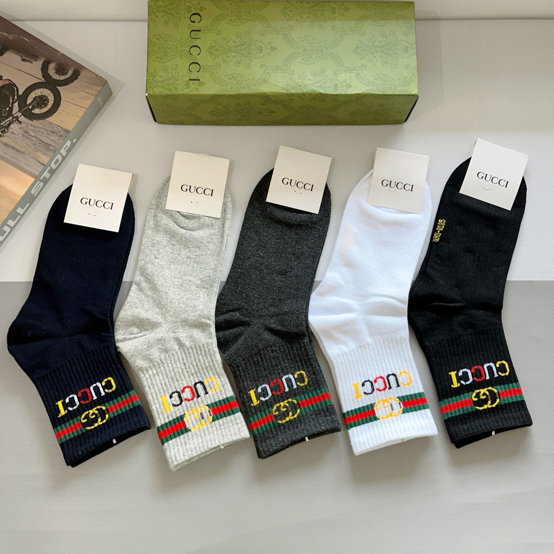 配包装（一盒5双）
 Gucci 古奇 新款男士中筒袜子，纯棉面料，潮人必备 ，爆款经典双G，个性时尚百