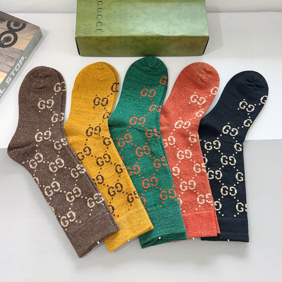 配包装（一盒5双）
 Gucci 古奇 ins超火爆长筒袜，纯棉面料，潮人必备 ，经典双G字母，个性时尚