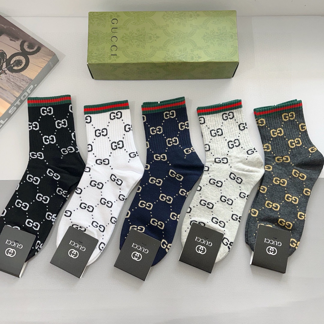 配包装（一盒5双）
 Gucci 古奇 ins超火爆男款中筒袜，纯棉面料，潮人必备 ，经典G家彩条针织织