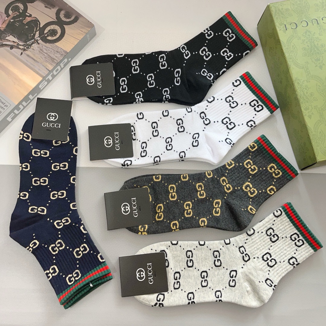 配包装（一盒5双）
 Gucci 古奇 ins超火爆男款中筒袜，纯棉面料，潮人必备 ，经典G家彩条针织织
