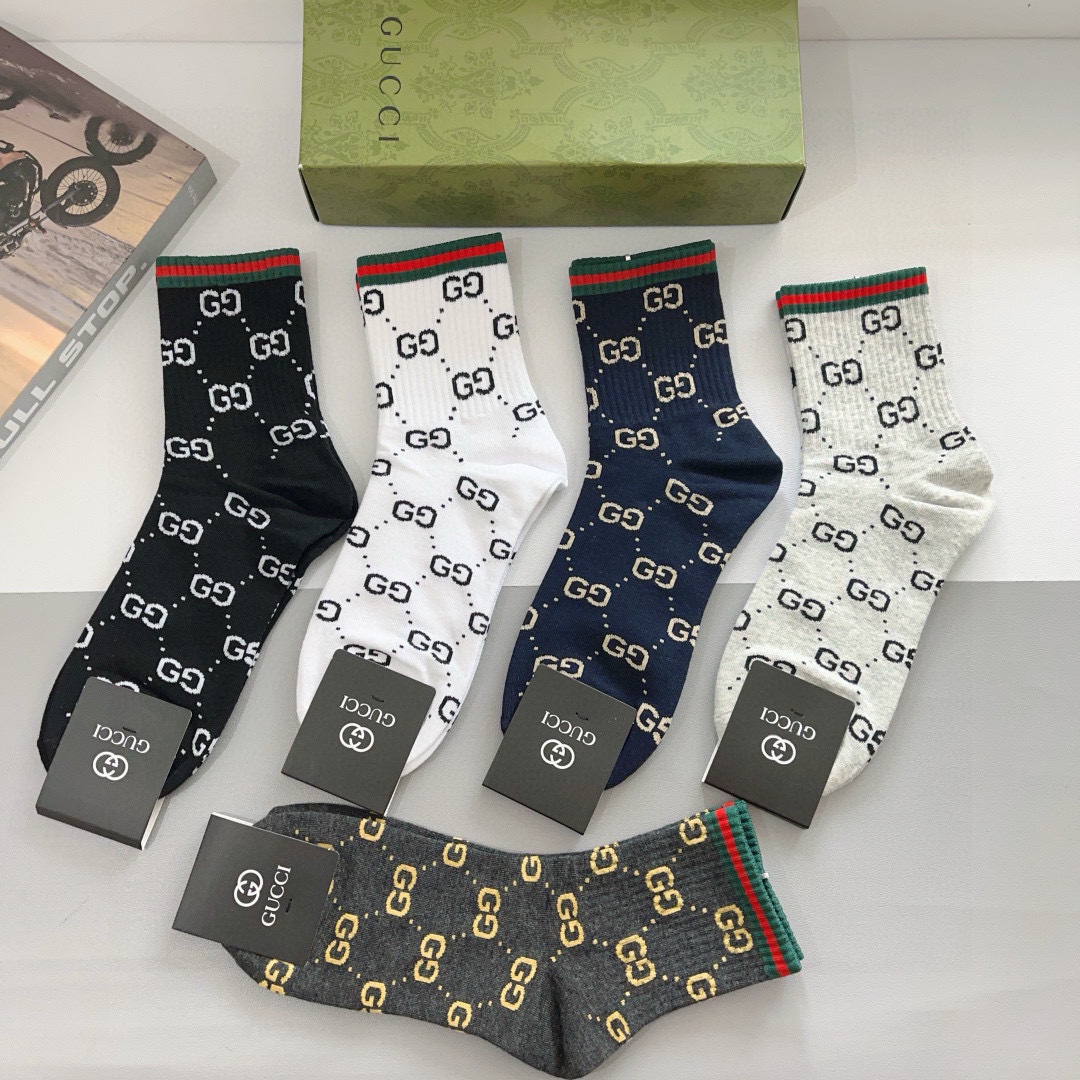 配包装（一盒5双）
 Gucci 古奇 ins超火爆男款中筒袜，纯棉面料，潮人必备 ，经典G家彩条针织织