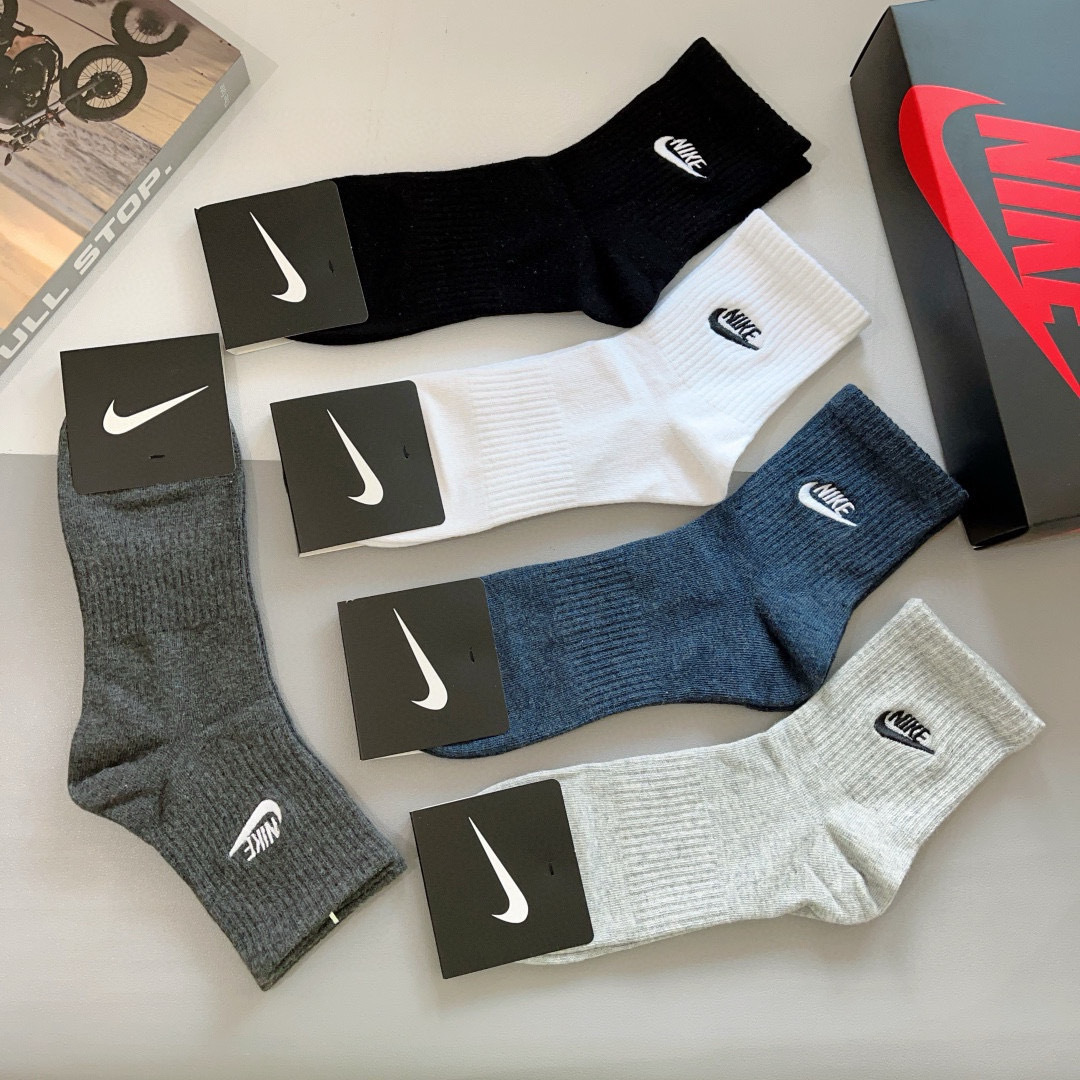 配包装（一盒5双）
新款 Nike/耐克 高版本刺绣加厚中筒短袜 超柔软面料 专柜同步男款袜子 抗菌防臭