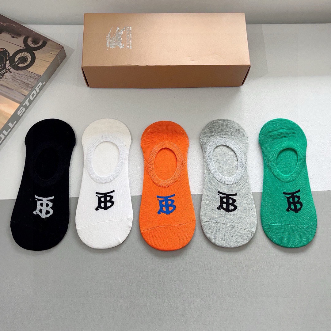 配包装（一盒5双） 🌟 BURBERRY 巴宝莉船袜 超火爆小单品，潮人必备 爆款，个性时尚百搭款，！你