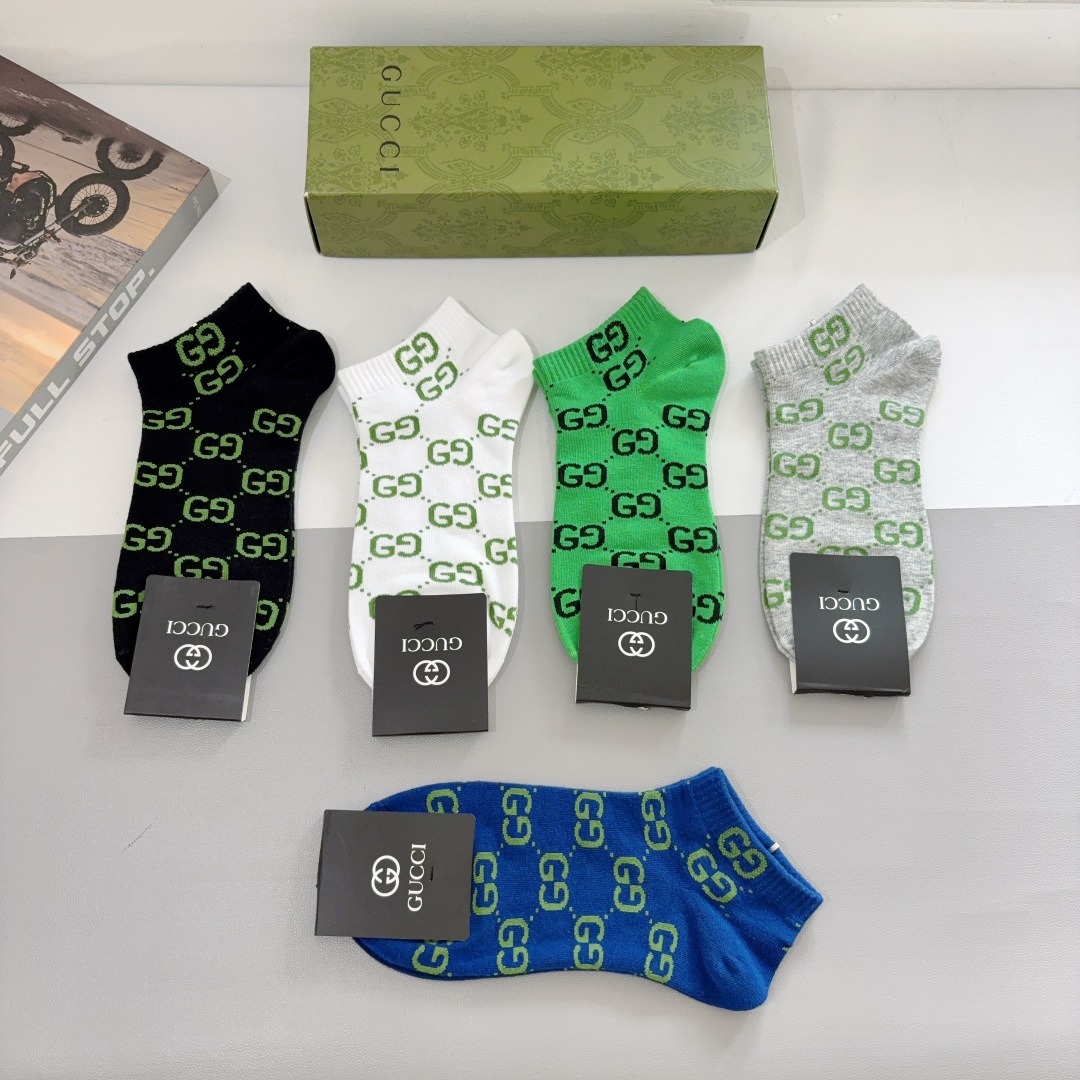 配包装（一盒5双）
 Gucci 古奇 ins风短款袜子纯棉面料，潮人必备 ，经典G家袜子 个性时尚百搭