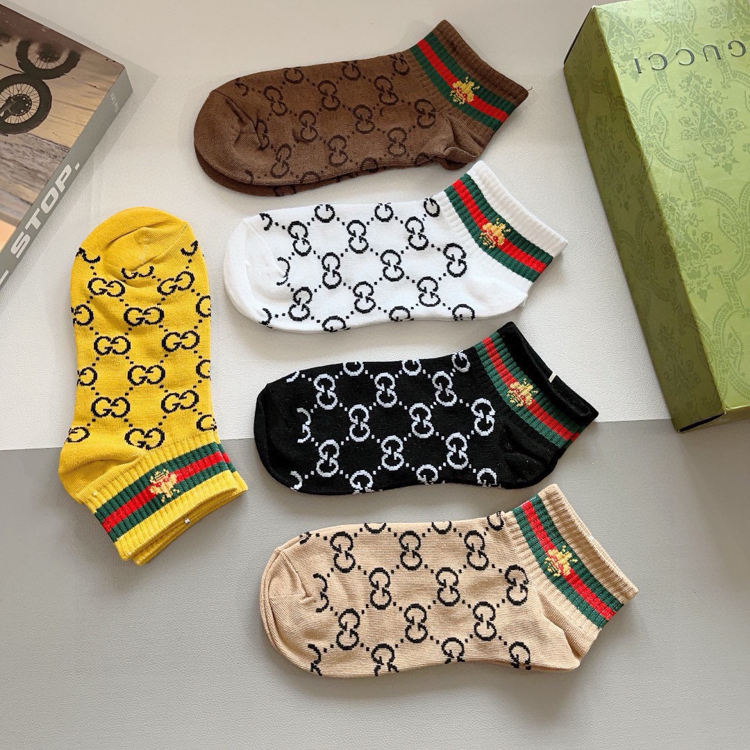 配包装（一盒5双）
GUCCI 古奇2023新款船袜袜子！纯棉面料，火爆图案，专柜同步中短筒袜子，💛大牌