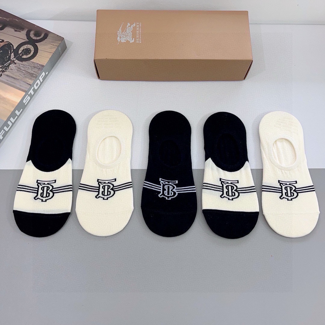 配包装（一盒5双） 🌟 BURBERRY 巴宝莉船袜 超火爆小单品，潮人必备 爆款，个性时尚百搭款，！你