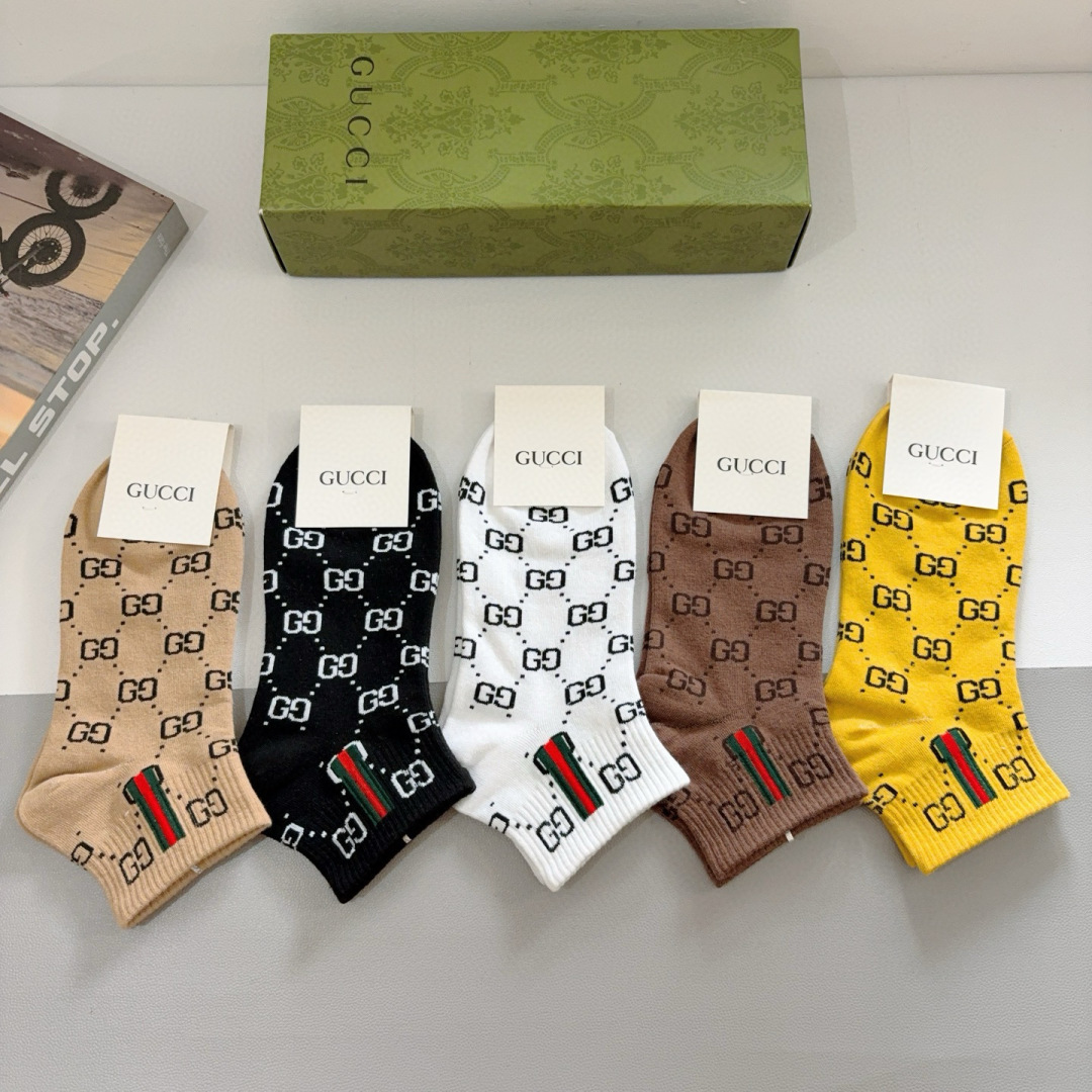 配包装（一盒5双）
GUCCI 古奇 新款短筒袜子！纯棉面料，经典图案，专柜同步船袜，💛大牌出街，潮人必