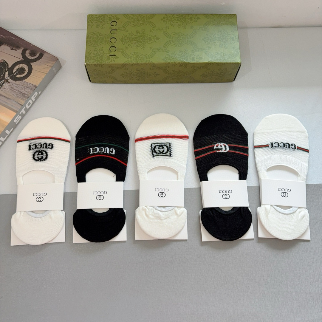 配包装（一盒5双）
 Gucci 古奇 ins超火爆短款船袜，竹棉面料，潮人必备 ，经典G家袜子 个性时