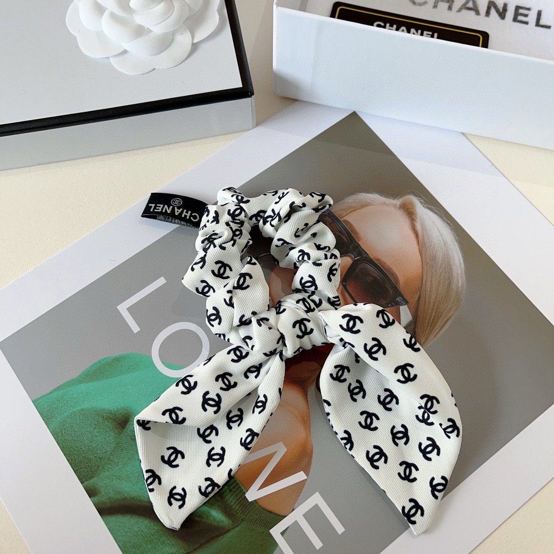 NO:367445,Packaging CHANEL Chanel letter streamer ponytail hair ring bow colon ring, high-end Korean style small fragrance rubber band, classic design, high-end and atmospheric, celebrity style, hairpins, hairpins, chanel, chanel, hairpins19860909配包装 CHANEL 香奈儿字母飘带马尾发圈 蝴蝶结肠圈,高档韩版小香风皮筋,经典花型设计, 高端大气,名媛范儿,发夹,发夹,chanel,chanel,hairpins,accessory