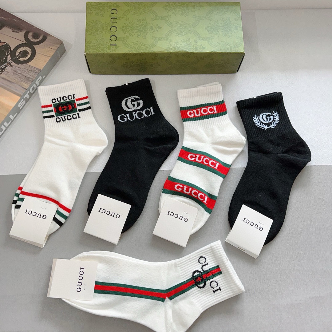 配包装（一盒5双）
GUCCI 古奇2023新款中筒袜子！纯棉面料，火爆图案，专柜同步中筒袜子，💛大牌出