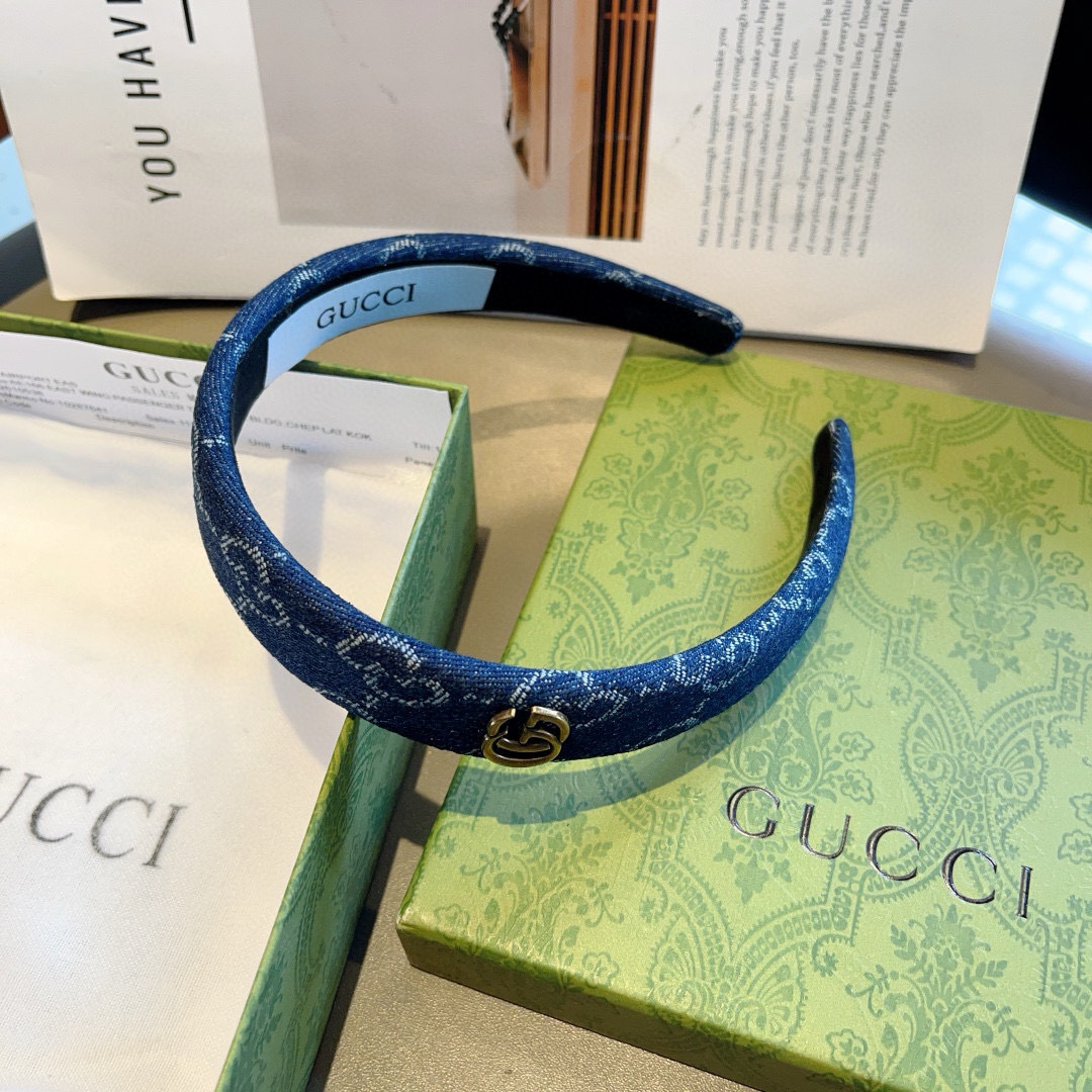 配包装
Gucci古奇 官方经典新款双G发箍，女神必备单品，非常百搭，时尚潮流