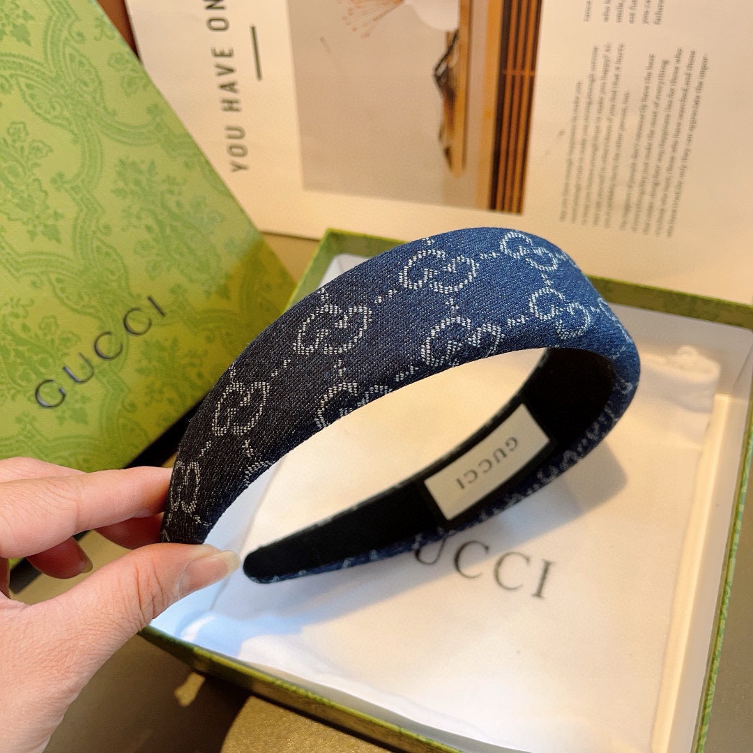 配包装
Gucci古奇 网红经典新款宽版发箍，女神必备单品头箍，非常百搭，时尚潮流！
