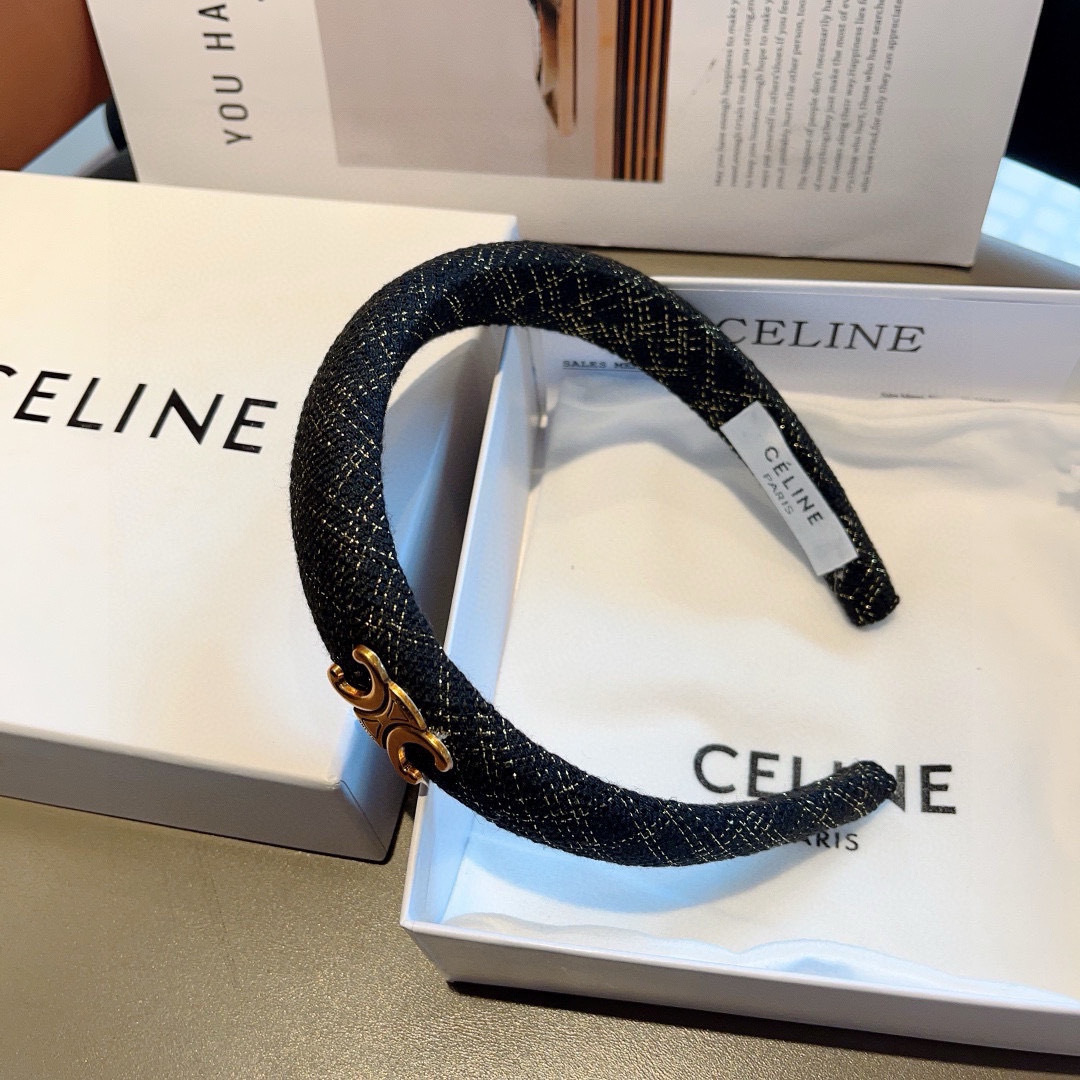 配包装
CELINE（赛琳）韩版新品小清新字母发箍，佩戴舒适无压力，造型搭配必备！时尚外出百搭款发饰！