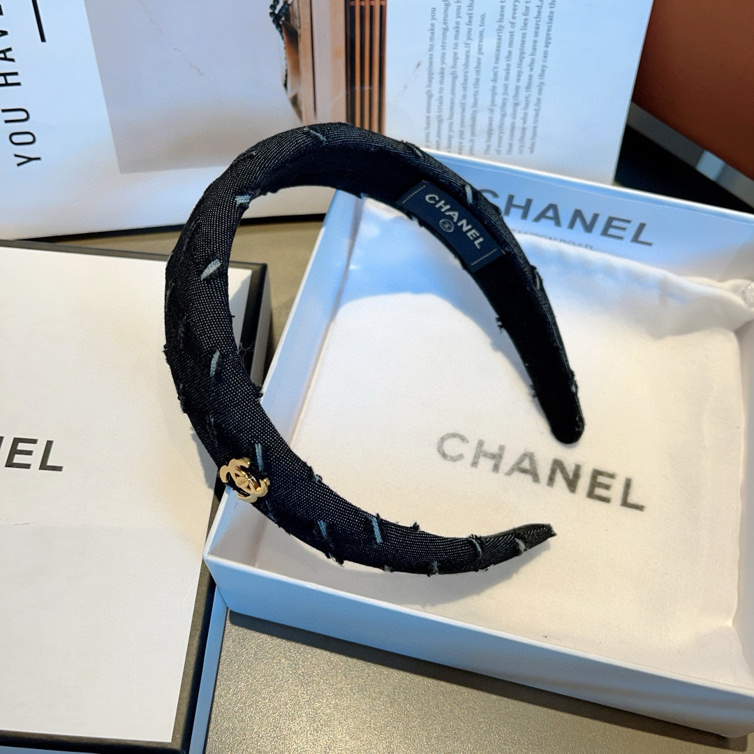 配包装
CHANEL（香奈儿） 高端新款牛仔布发箍，时尚头箍，网红最新款来袭💕时尚百搭，女神必入、多色可
