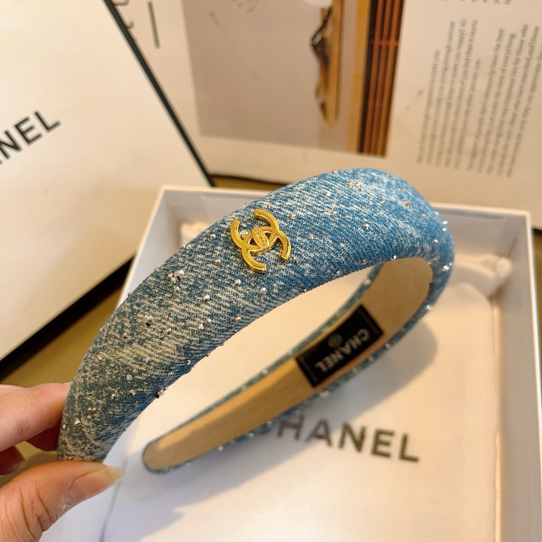 配包装
CHANEL（香奈儿） 高端新款牛仔布发箍，时尚头箍，网红最新款来袭💕时尚百搭，女神必入、多色可