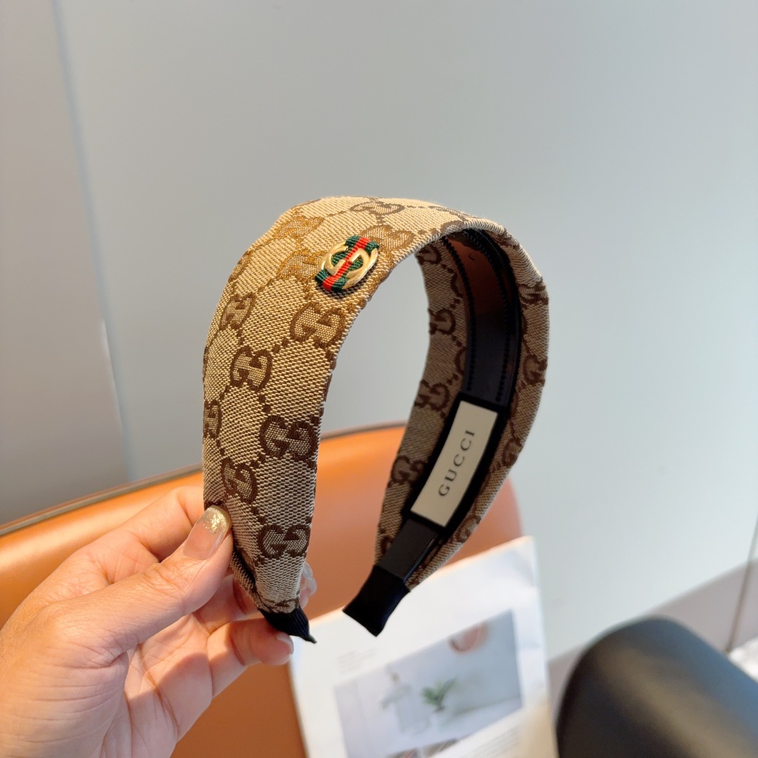 配包装
Gucci（古奇） 高版本新款经典字母宽版发箍,专柜品质 让你的魅力绽放 清新淑女范让时尚更简单
