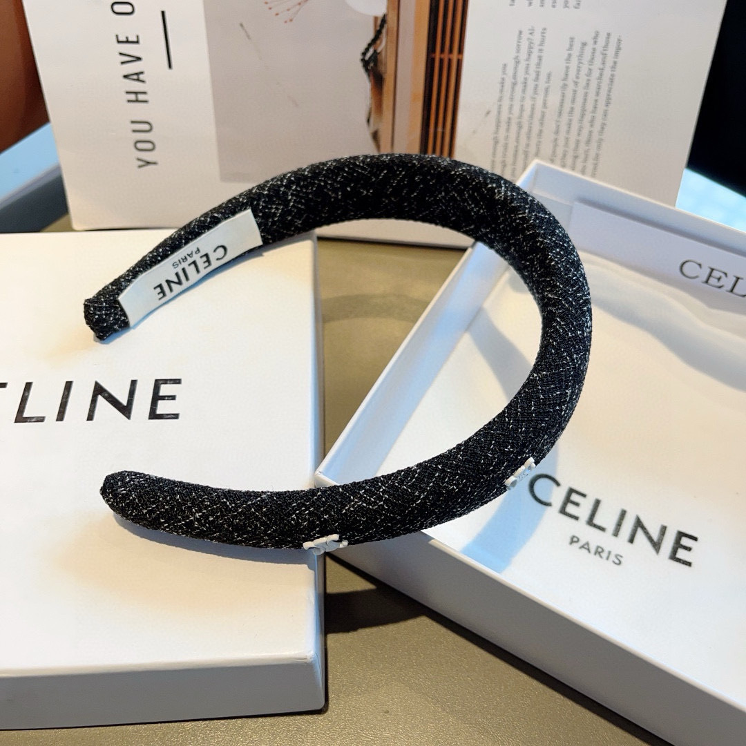 配包装
CELINE（赛琳）新品网红同款发箍，佩戴舒适无压力，造型搭配必备！时尚外出百搭款发饰！
