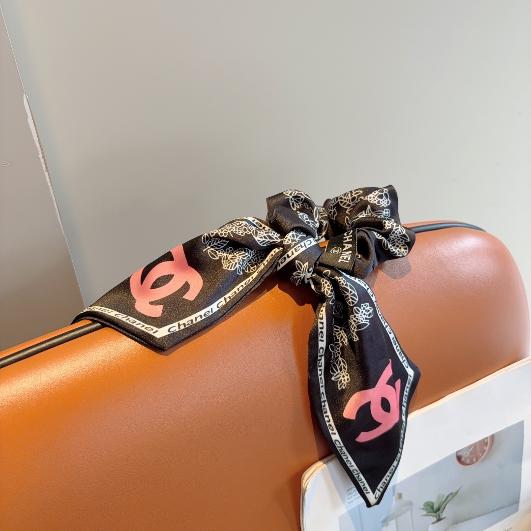 配包装
CHANEL （香奈儿）字母飘带马尾发圈 蝴蝶结肠圈，高档韩版皮筋，经典花型设计， 高端大气，名