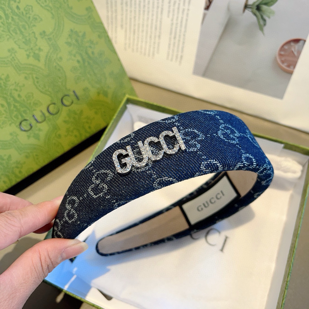 配包装
Gucci古奇 网红经典新款宽版发箍，女神必备单品头箍，时尚潮流百搭款！多色出货...
