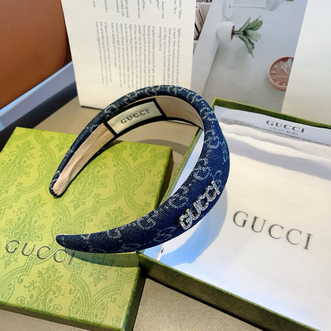 配包装
Gucci古奇 网红经典新款宽版发箍，女神必备单品头箍，时尚潮流百搭款！多色出货...