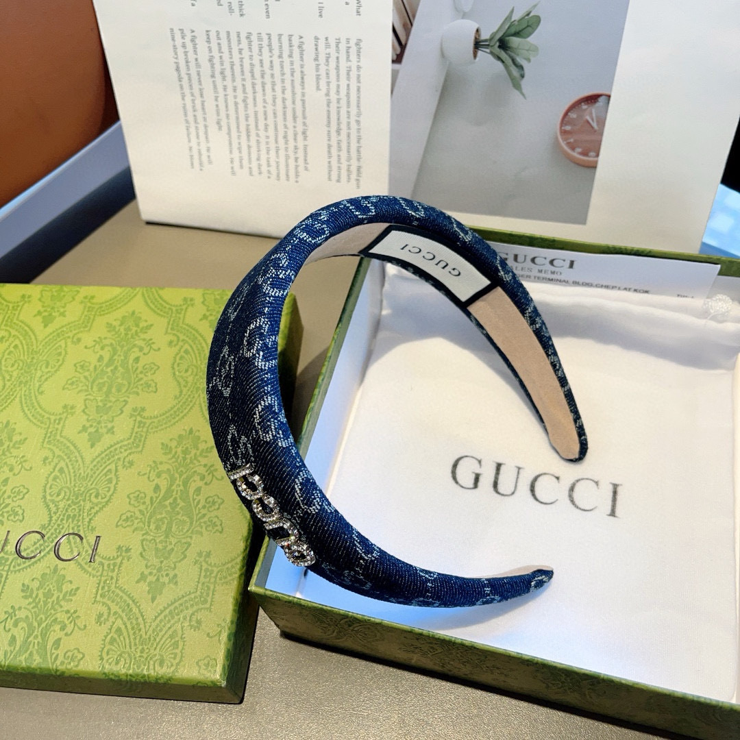 配包装
Gucci古奇 网红经典新款宽版发箍，女神必备单品头箍，时尚潮流百搭款！多色出货...