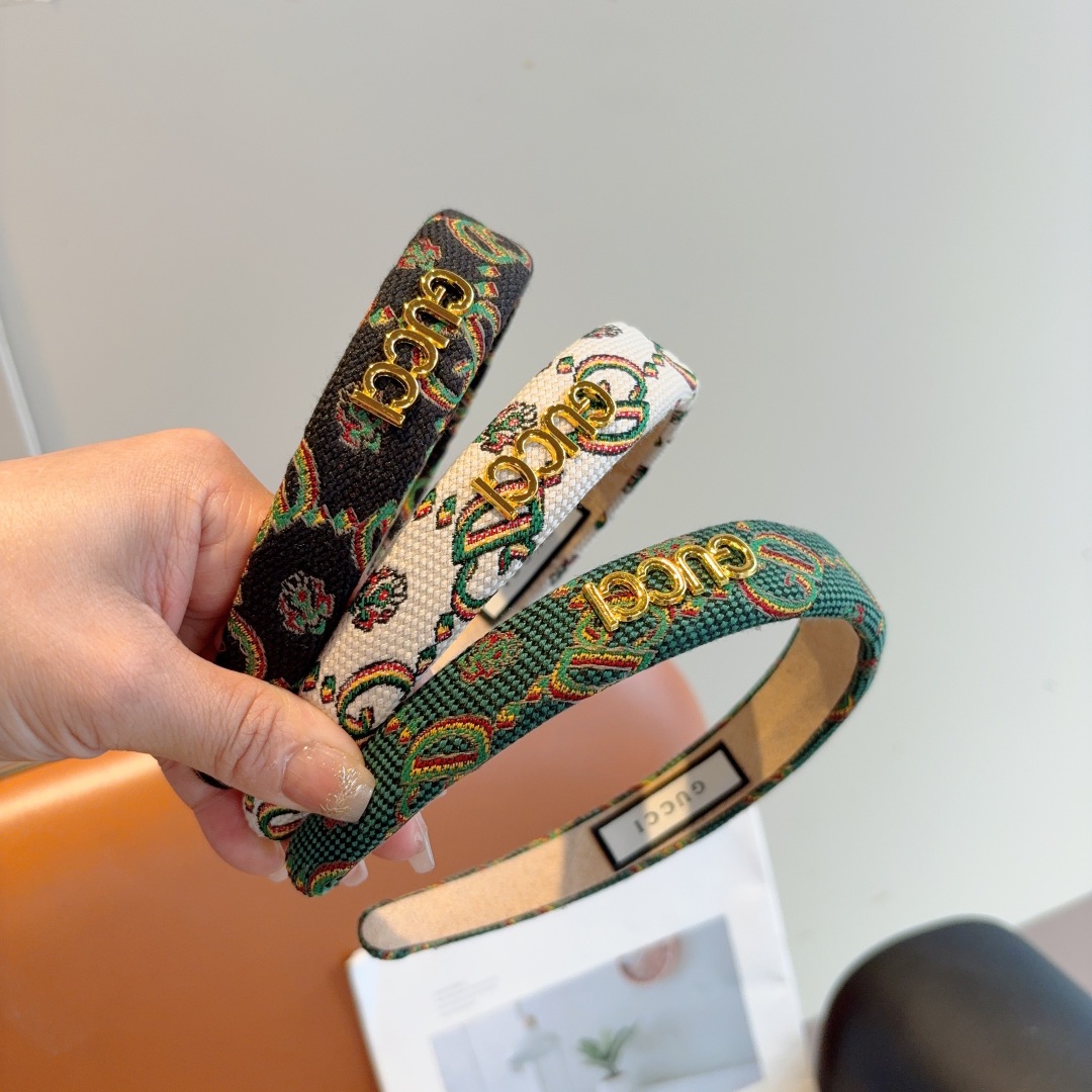 配包装
Gucci古奇 经典新款发箍，女神必备单品头箍，时尚潮流百搭款！多色出货...