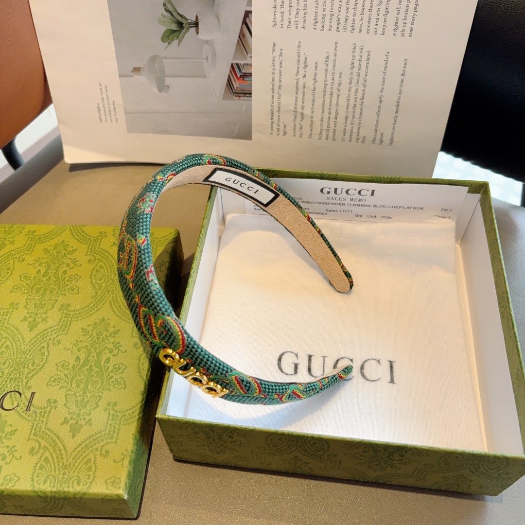配包装
Gucci古奇 经典新款发箍，女神必备单品头箍，时尚潮流百搭款！多色出货...