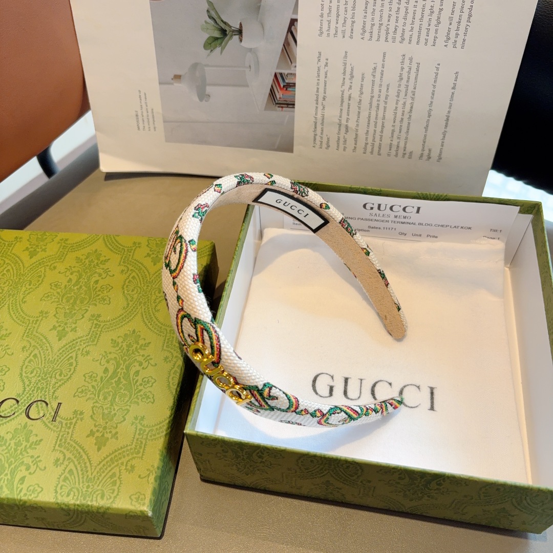 配包装
Gucci古奇 经典新款发箍，女神必备单品头箍，时尚潮流百搭款！多色出货...