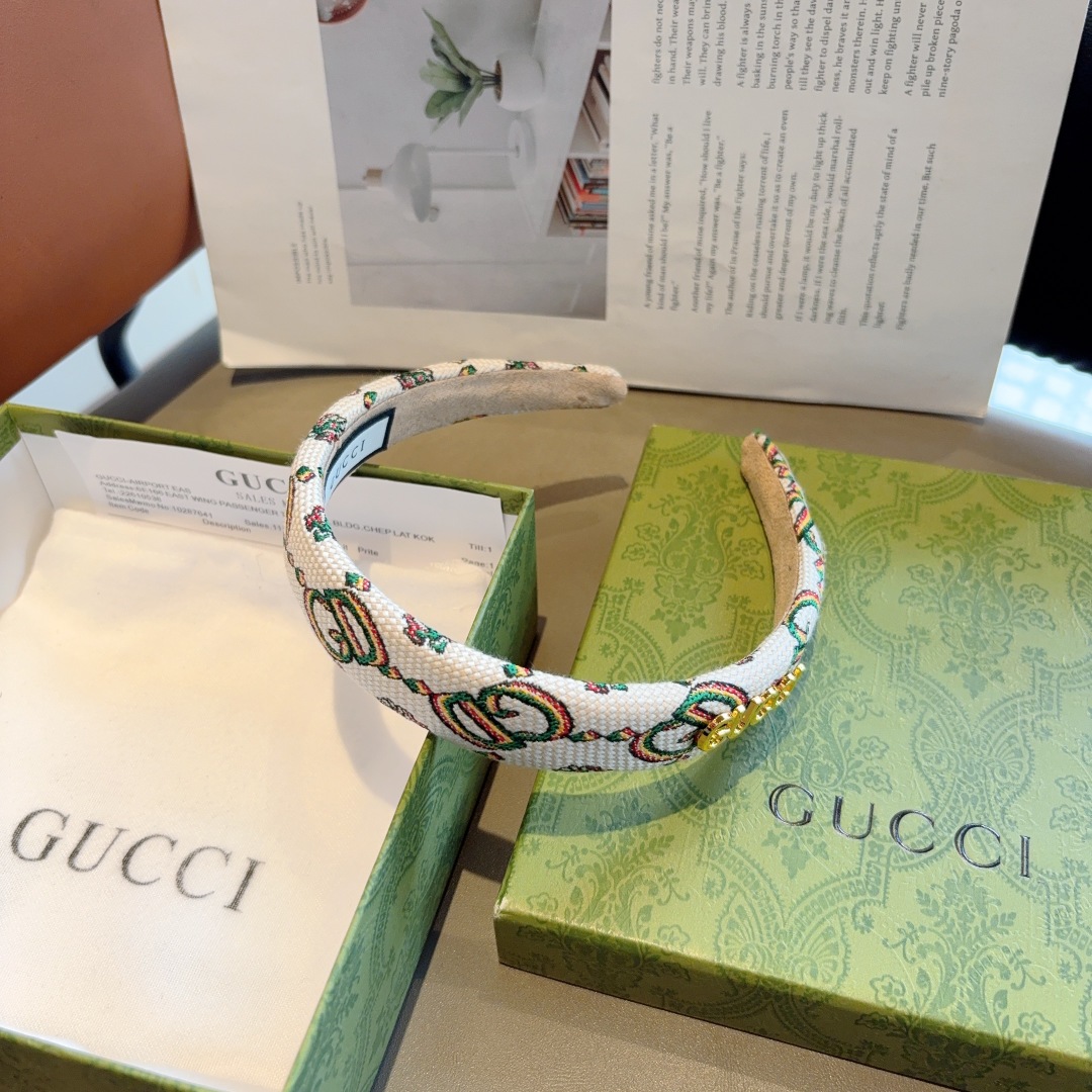 配包装
Gucci古奇 经典新款发箍，女神必备单品头箍，时尚潮流百搭款！多色出货...