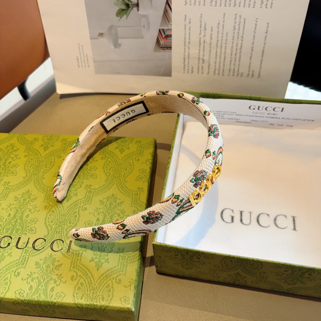 配包装
Gucci古奇 经典新款发箍，女神必备单品头箍，时尚潮流百搭款！多色出货...