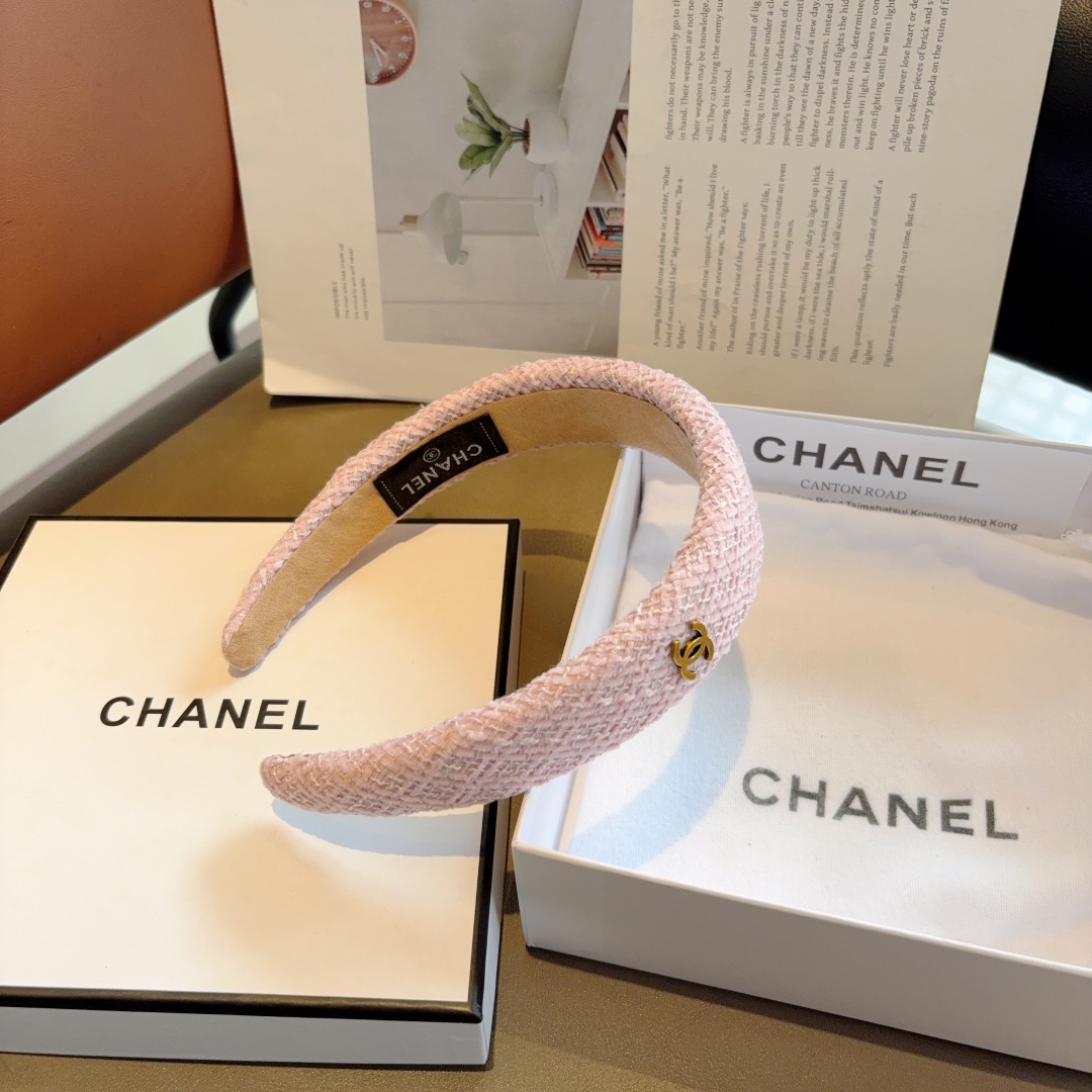 配包装
CHANEL（香奈儿）网红同款小香风发箍，复古头箍，网红爆款推荐 搭配高端材质，超精致，时尚百搭