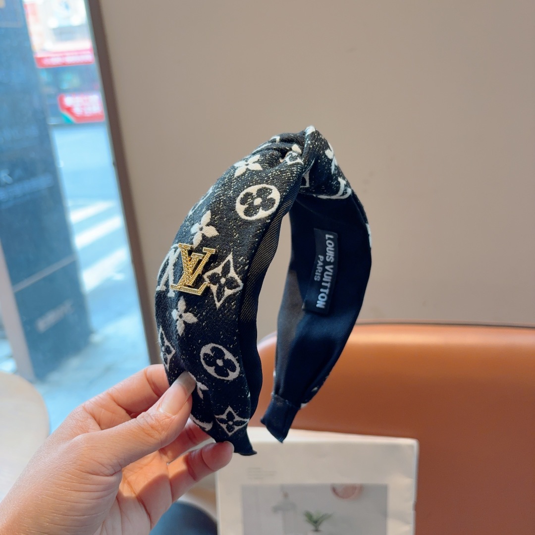 配包装
LV 路易威登 经典新款老花发箍，时尚宽边中间结头箍
