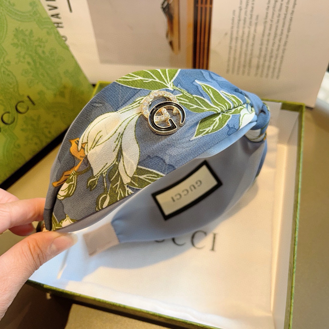 配包装
Gucci古奇 网红经典新款宽版发箍，女神必备单品头箍，非常百搭，时尚潮流