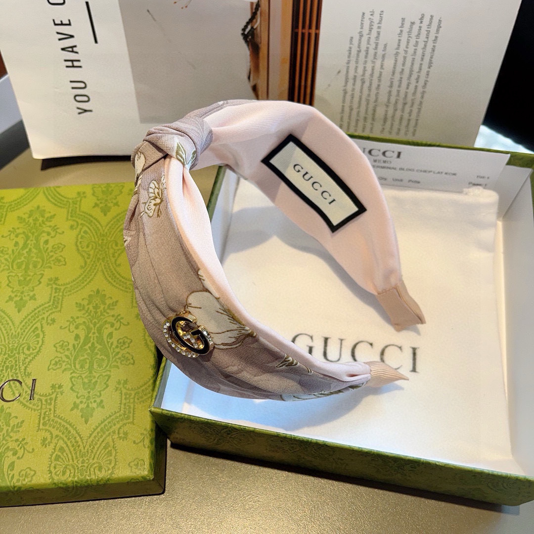 配包装
Gucci古奇 网红经典新款宽版发箍，女神必备单品头箍，非常百搭，时尚潮流