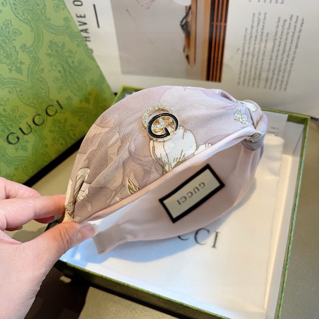 配包装
Gucci古奇 网红经典新款宽版发箍，女神必备单品头箍，非常百搭，时尚潮流