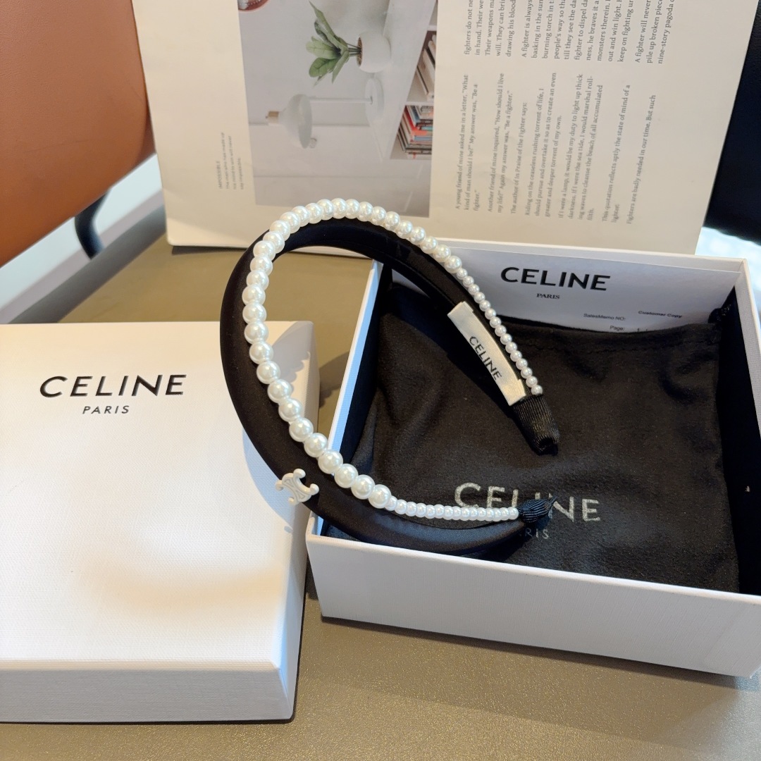 配包装
CELINE（赛琳）新品网红珍珠发箍，佩戴舒适无压力，造型搭配必备！时尚外出百搭款发饰！