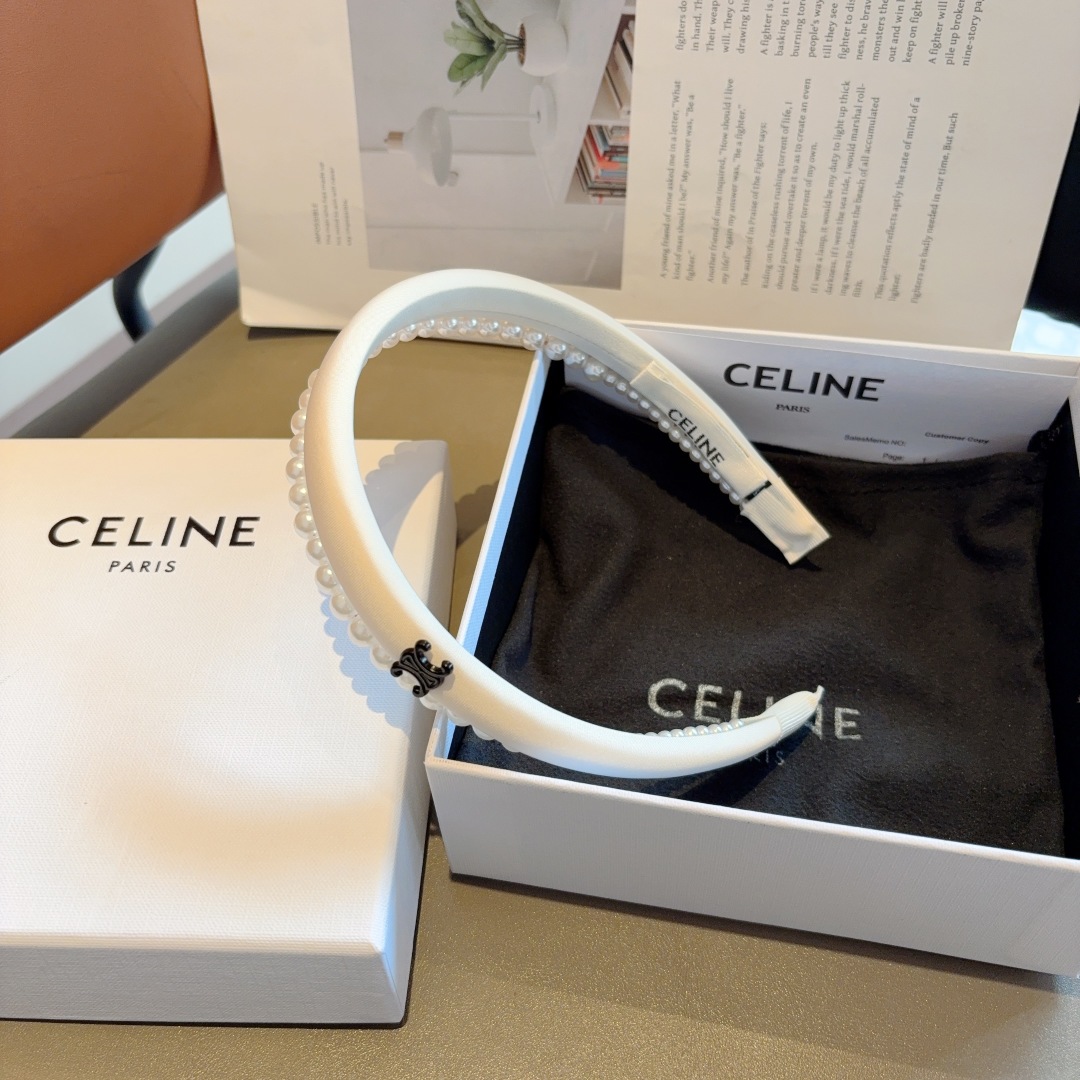 配包装
CELINE（赛琳）新品网红珍珠发箍，佩戴舒适无压力，造型搭配必备！时尚外出百搭款发饰！