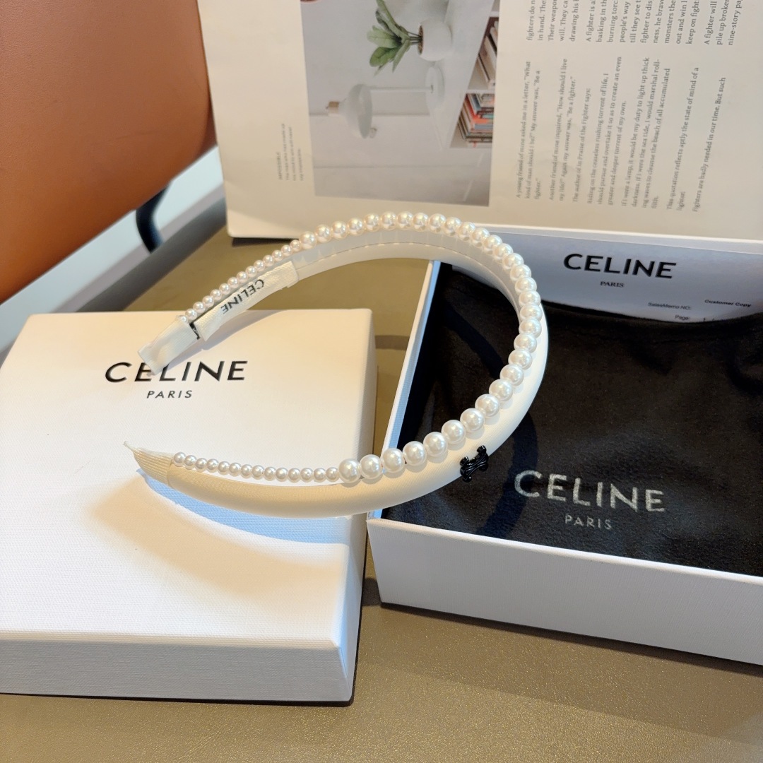 配包装
CELINE（赛琳）新品网红珍珠发箍，佩戴舒适无压力，造型搭配必备！时尚外出百搭款发饰！