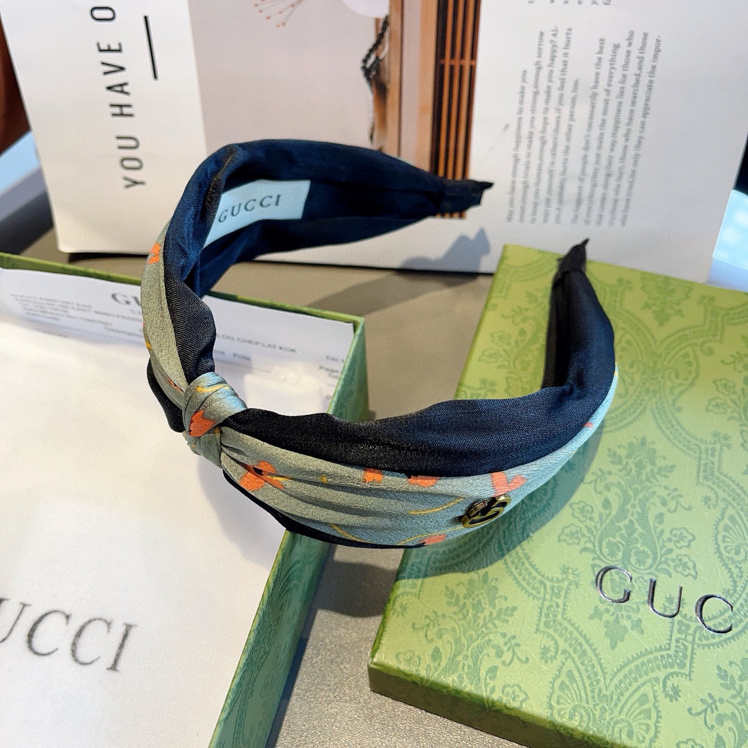 配包装
Gucci古奇 网红经典新款发箍，女神必备单品头箍，非常百搭，时尚潮流， 火爆 多色出货...
