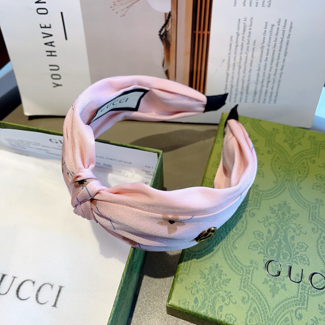 配包装
Gucci古奇 网红经典新款发箍，女神必备单品头箍，非常百搭，时尚潮流， 火爆 多色出货...