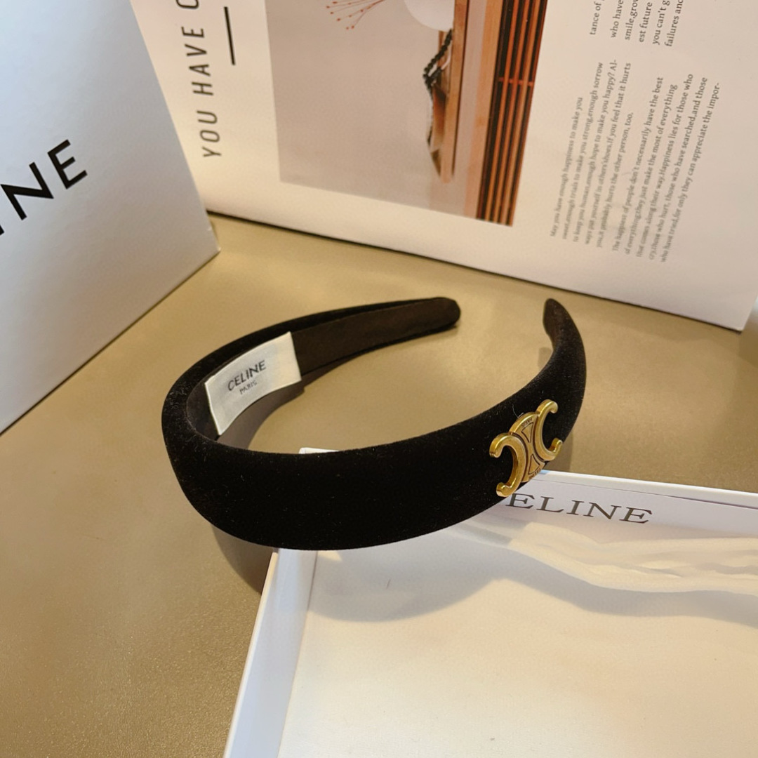 配包装
CELINE（赛琳）复古网红绒布材质爆款发箍，夏天宽边显脸小头箍 佩戴舒适无压力，高级感外出非常